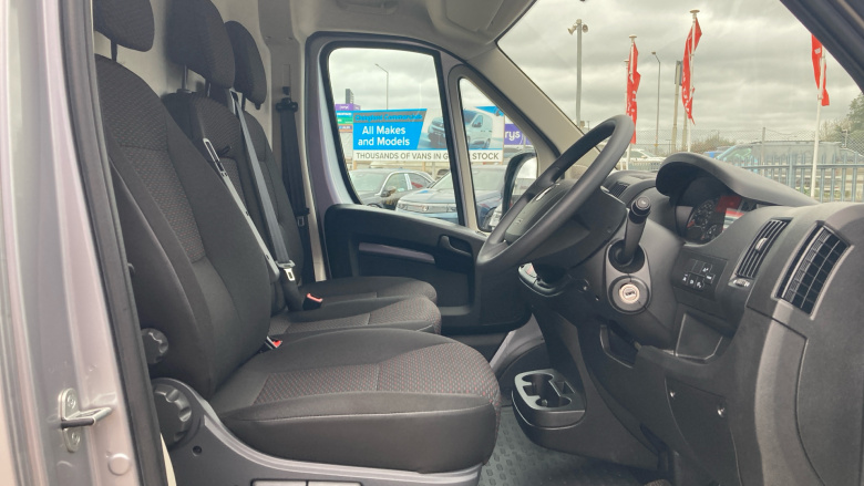 Vauxhall Movano 3500 L2 Diesel Fwd 2.2 Turbo D 140ps H2 Van Prime